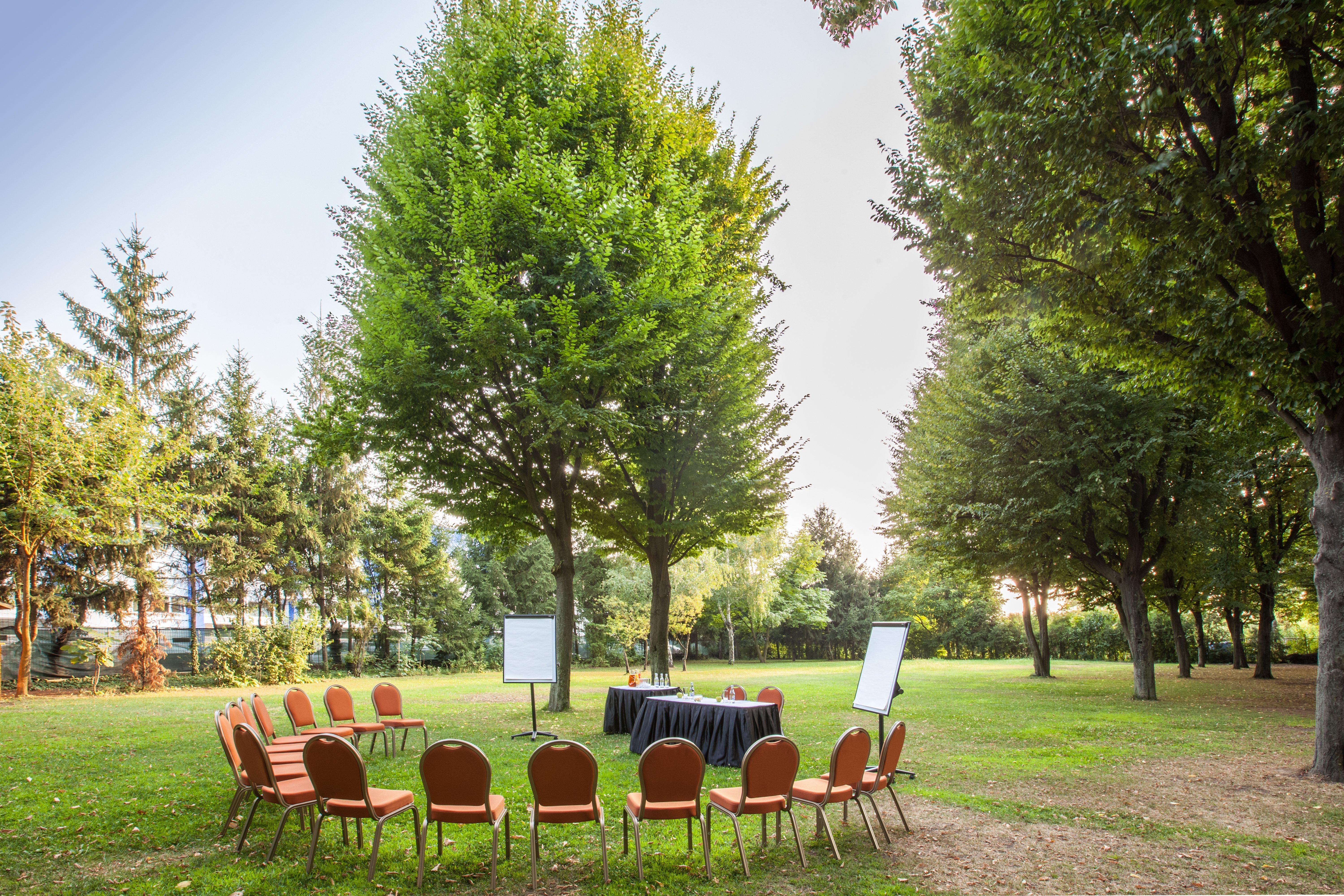 Crowne Plaza Bucharest By Ihg Hotel Exterior foto