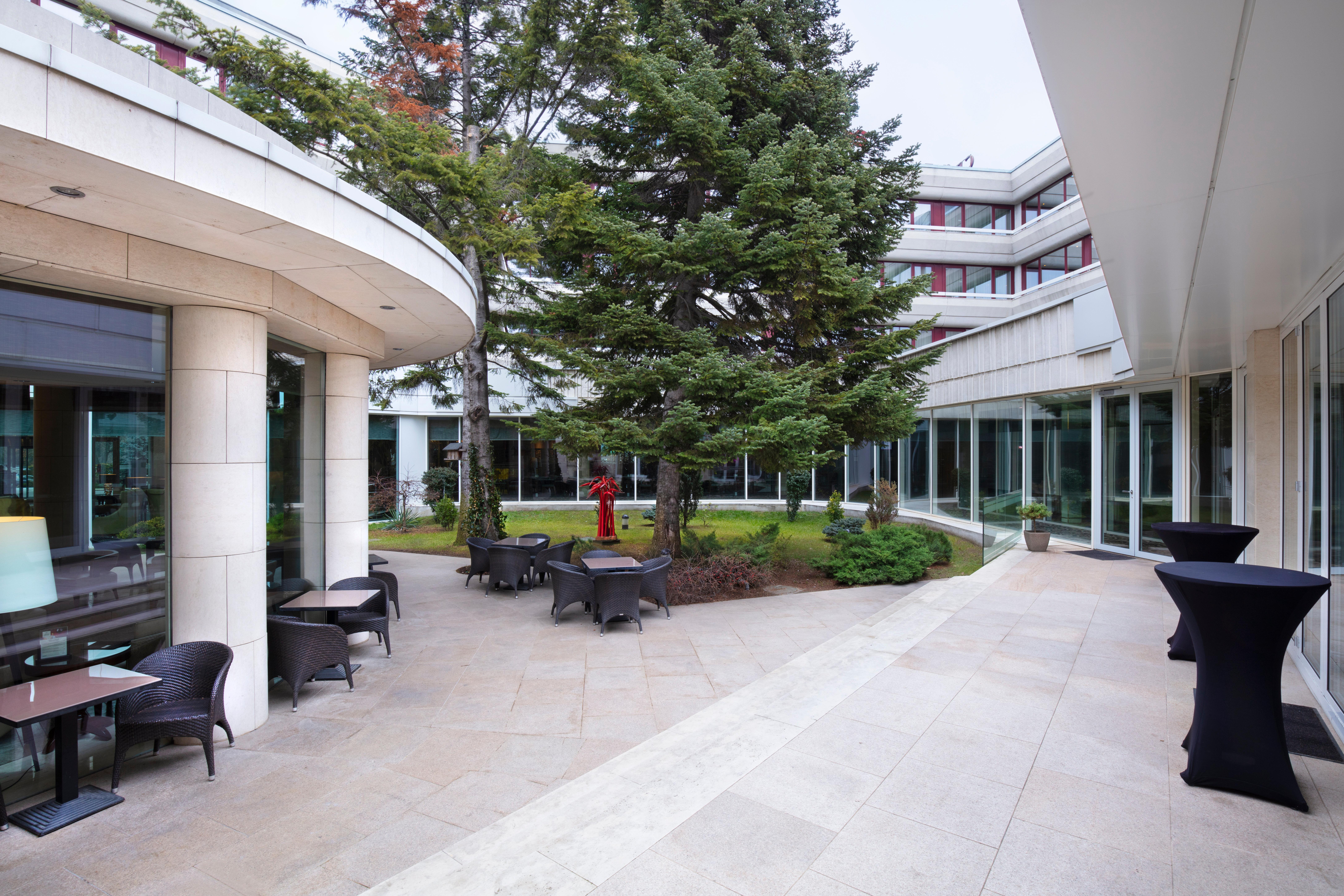 Crowne Plaza Bucharest By Ihg Hotel Exterior foto