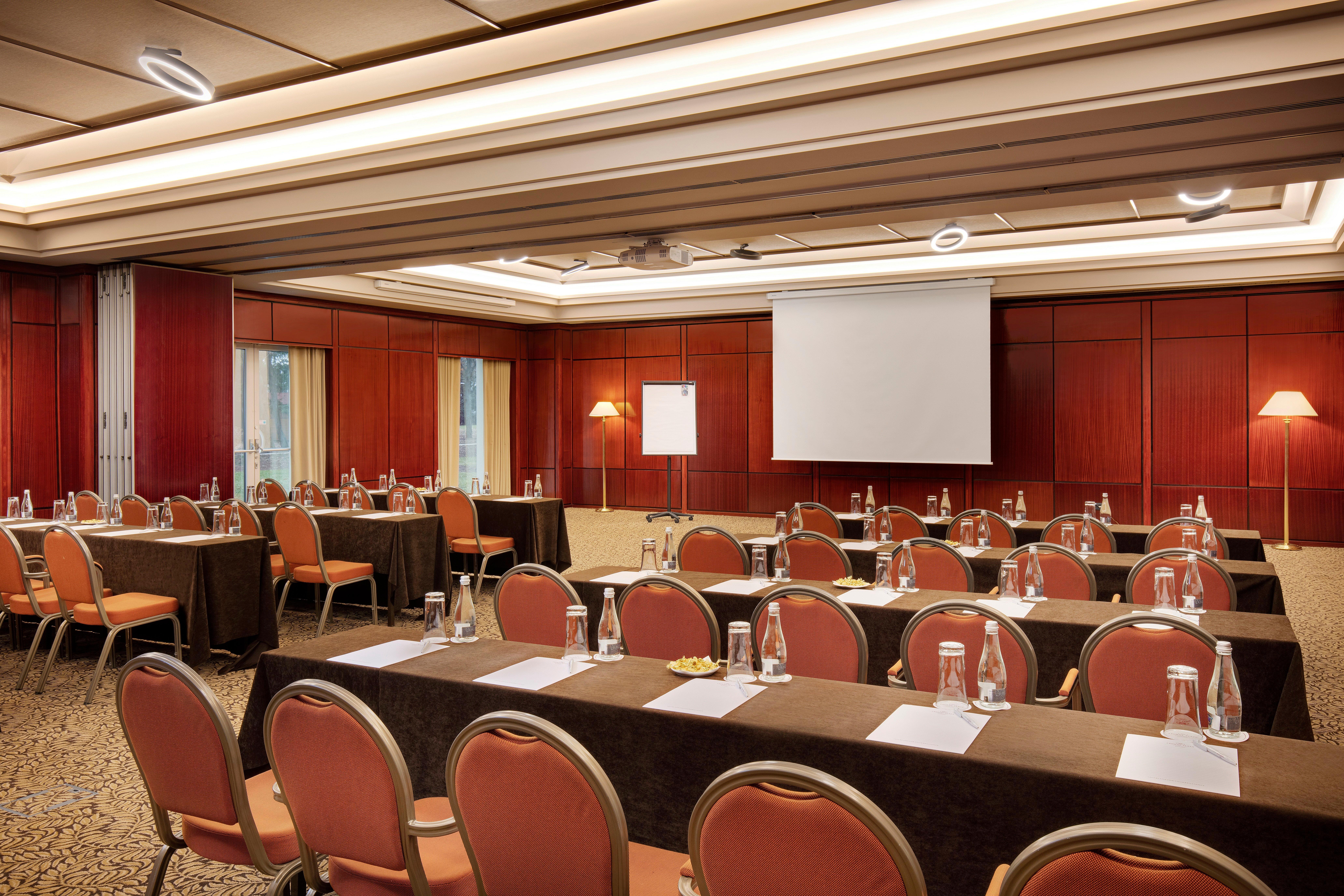 Crowne Plaza Bucharest By Ihg Hotel Exterior foto