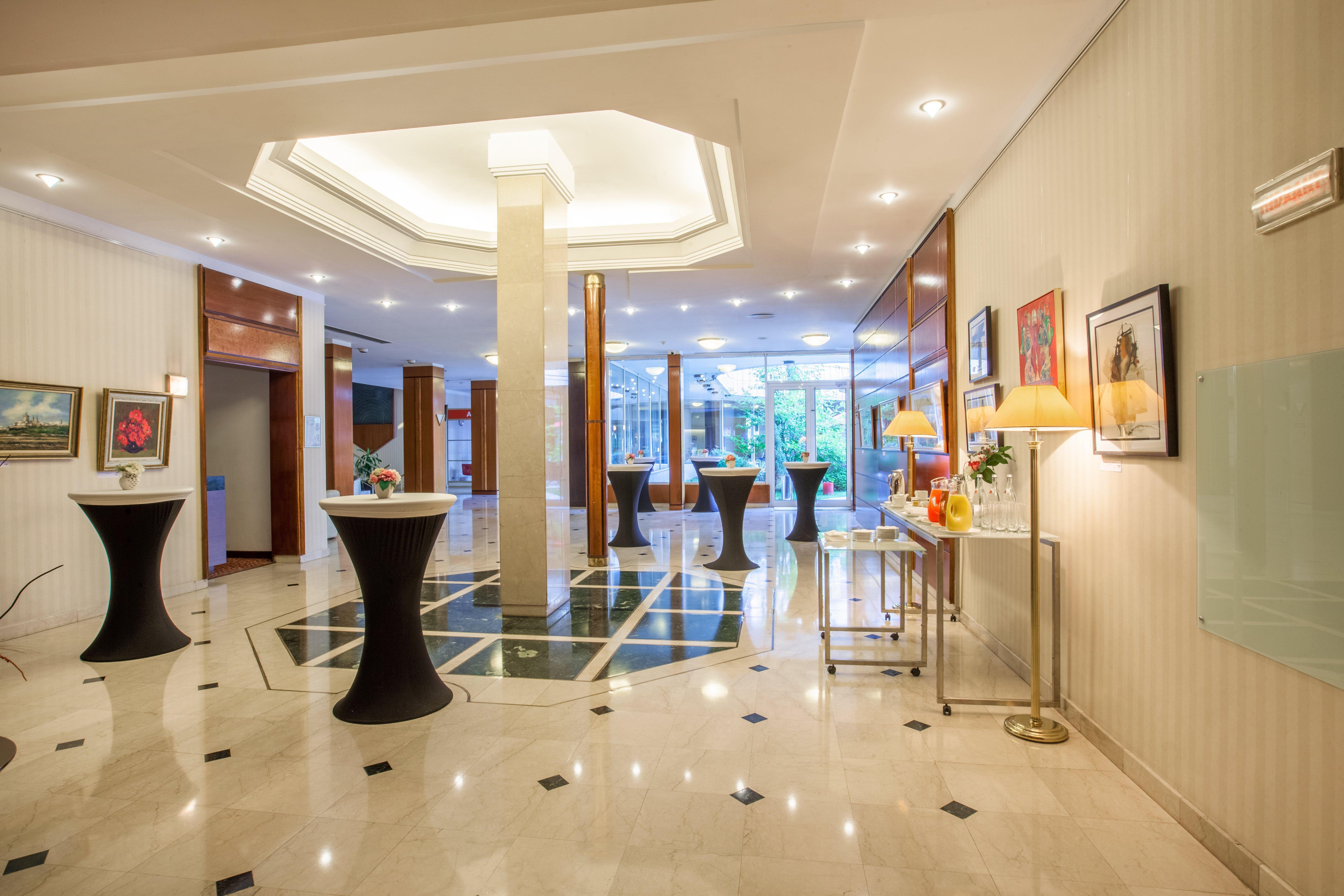 Crowne Plaza Bucharest By Ihg Hotel Exterior foto