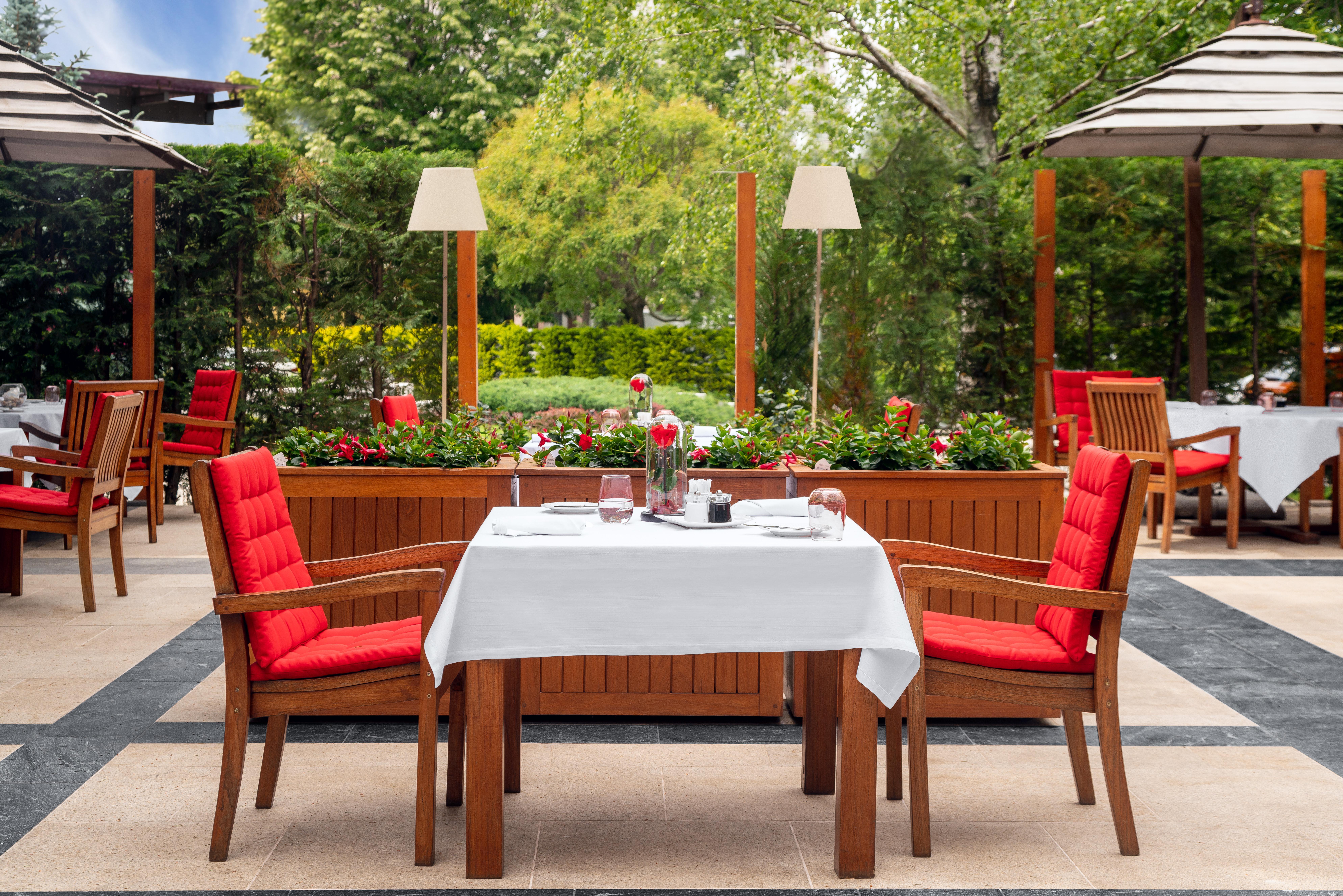 Crowne Plaza Bucharest By Ihg Hotel Exterior foto
