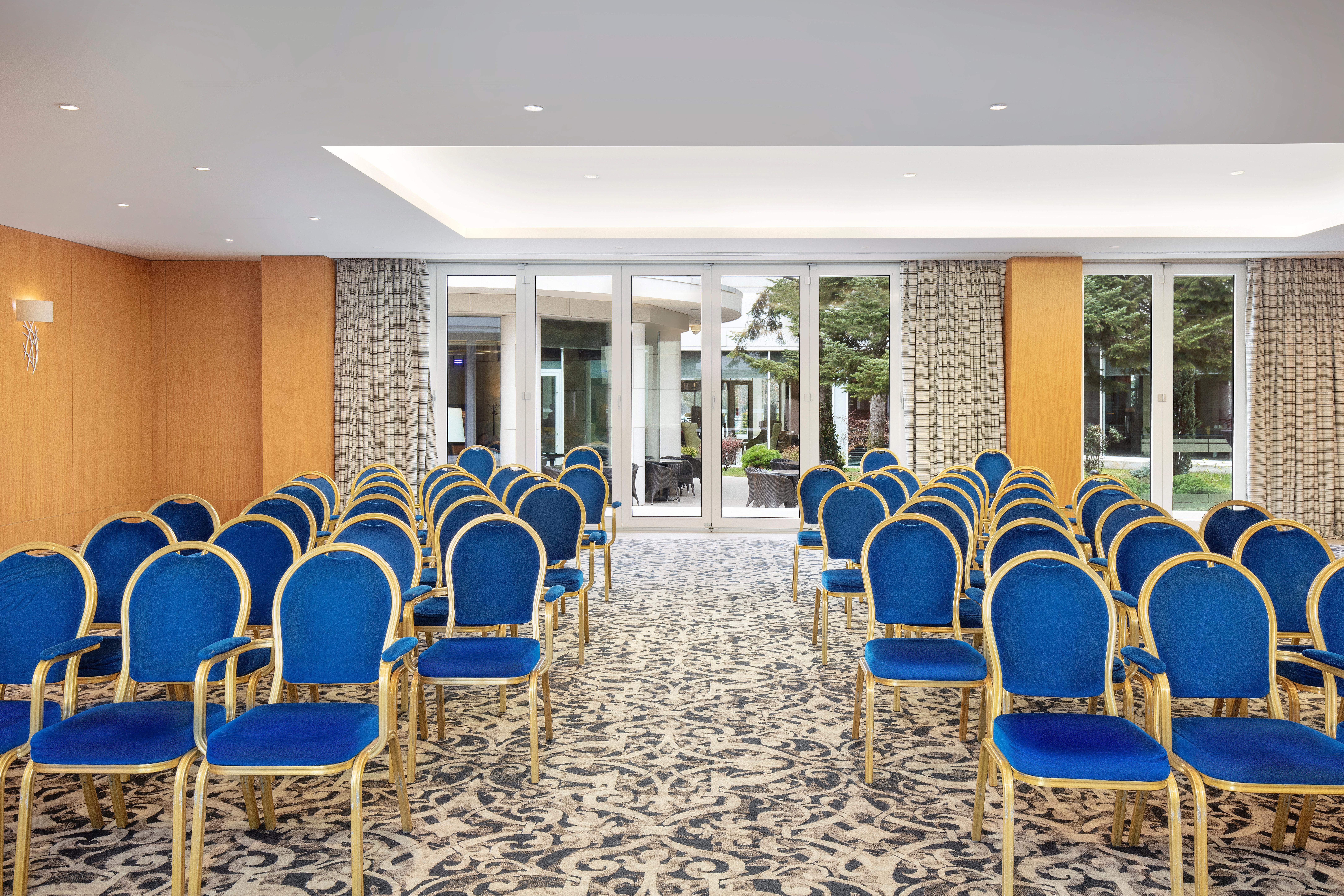 Crowne Plaza Bucharest By Ihg Hotel Exterior foto