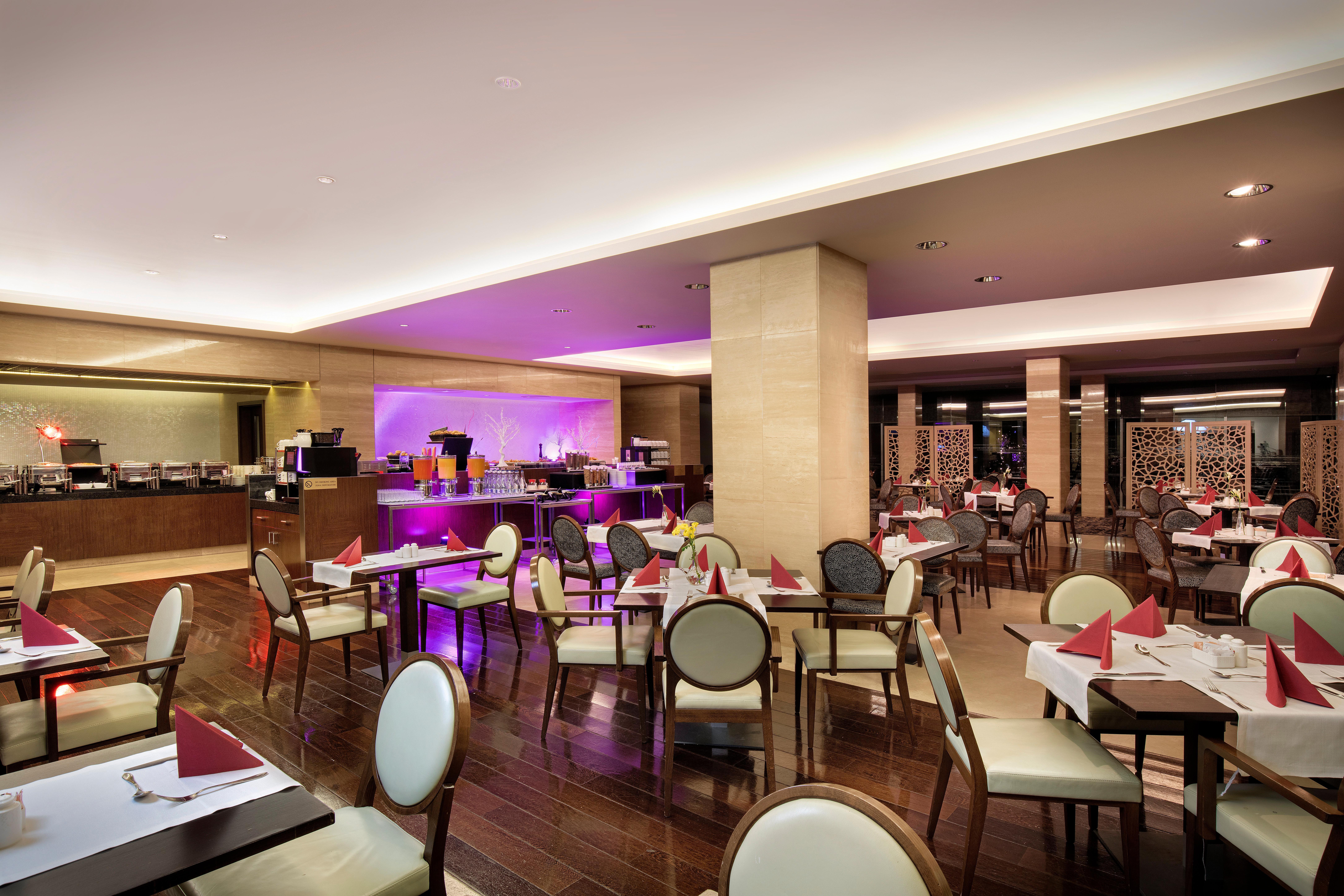Crowne Plaza Bucharest By Ihg Hotel Exterior foto